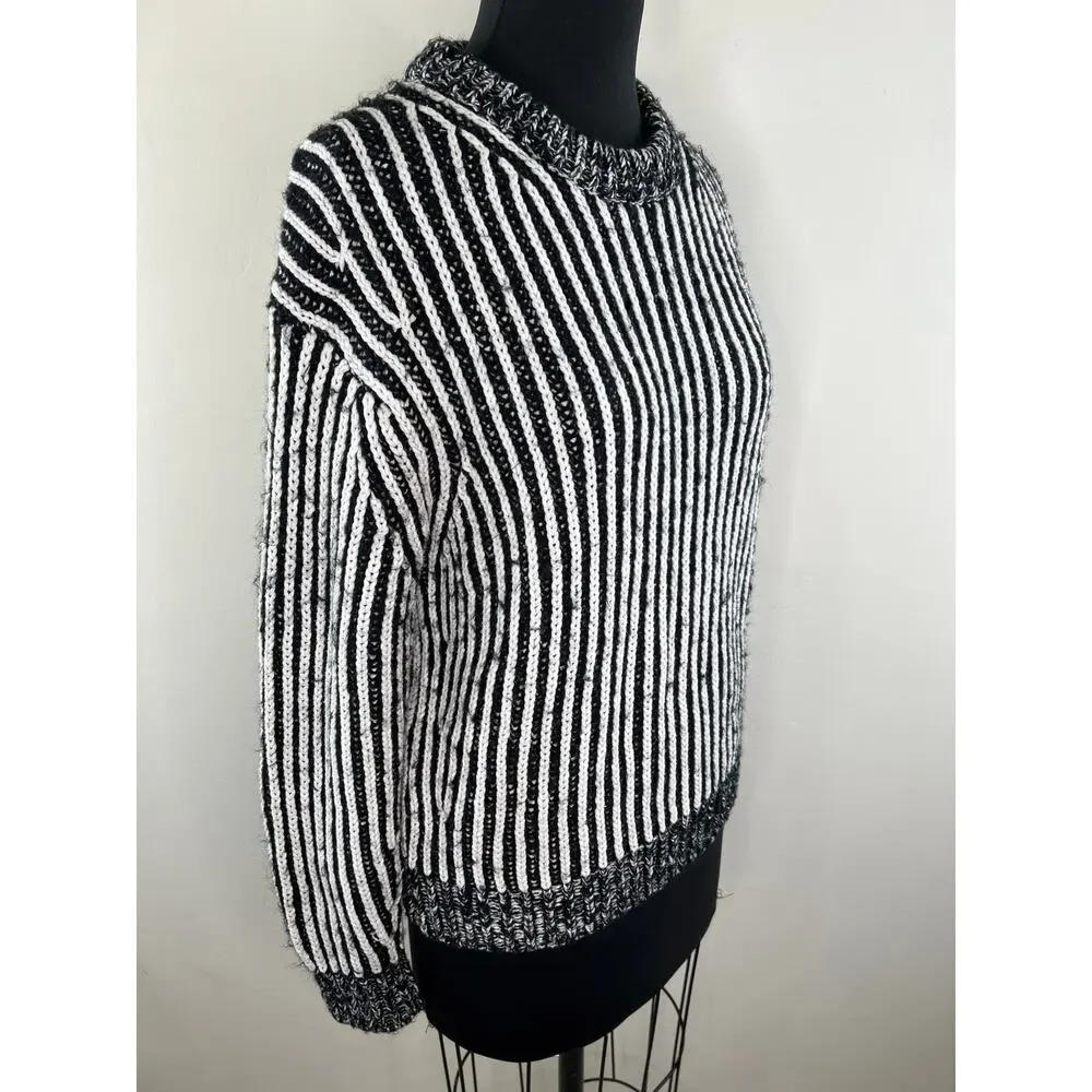Elizabeth and James Black White Acrylic Knit Striped Pullover Sweater Medium M